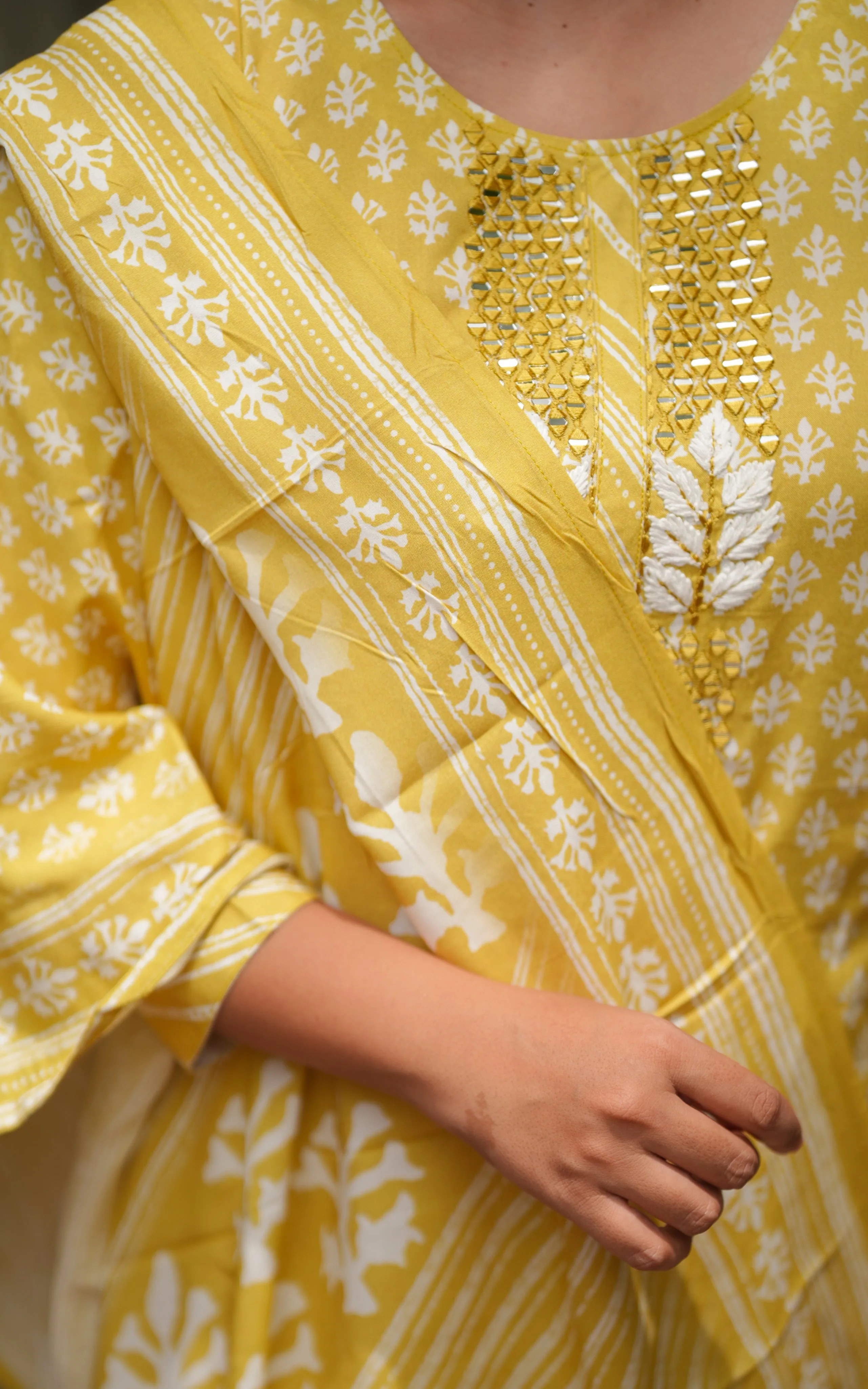 Gunavathi Pastel Yellow (Kurti Pant Dupatta)