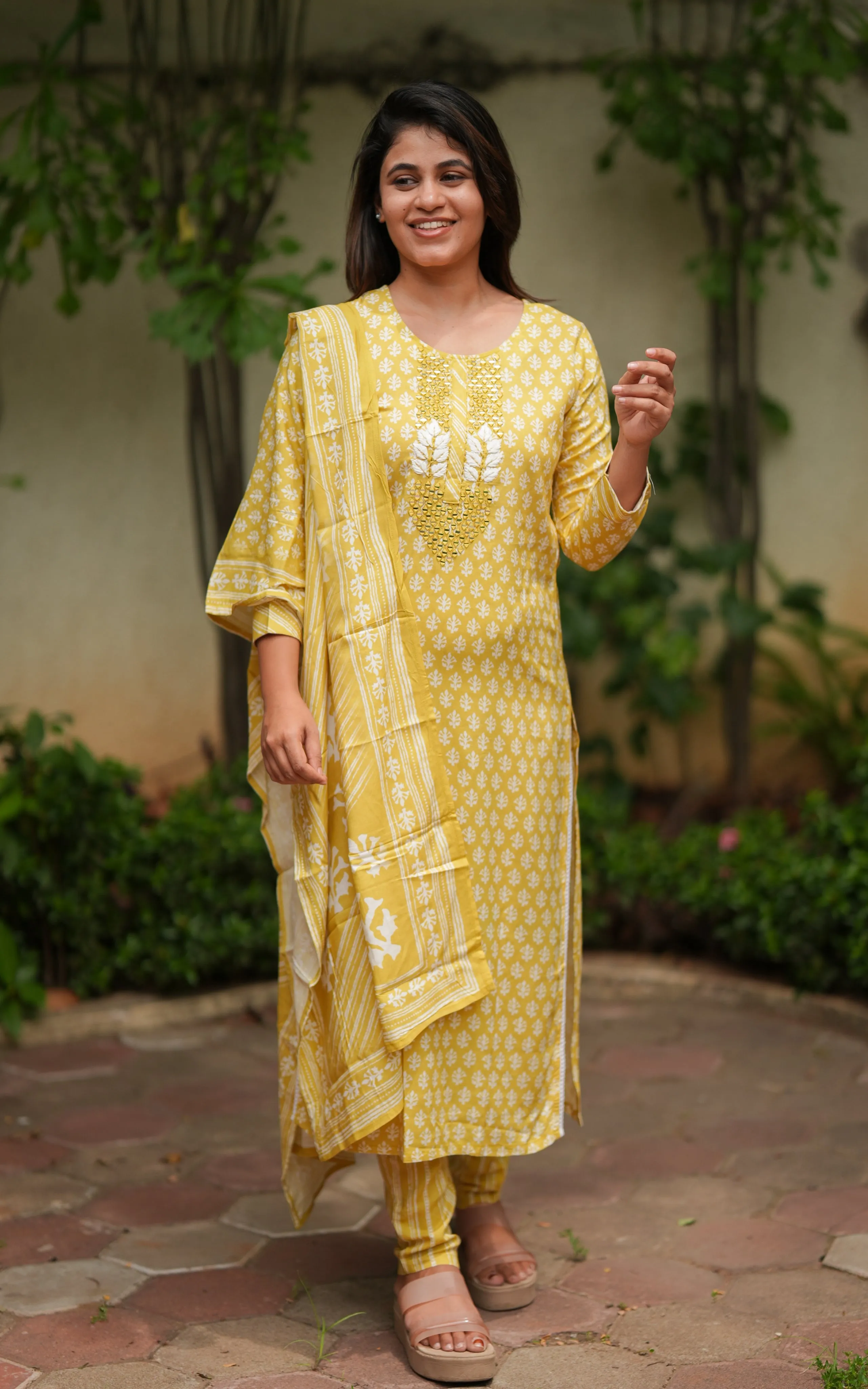 Gunavathi Pastel Yellow (Kurti Pant Dupatta)